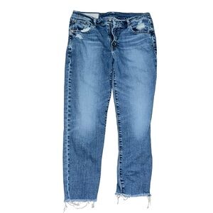 GAP Girlfriend Jeans Distressed Size 28